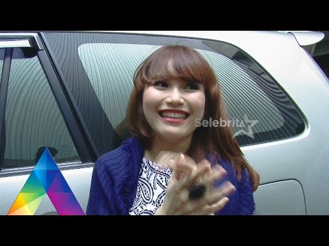 SELEBRITA PAGI - AYU TING TING DIKABARKAN DEKAT DENGAN ADJIE PANGESTU