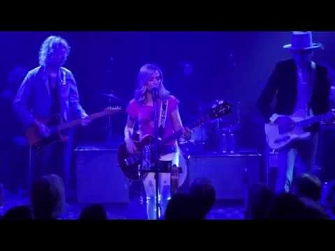 Sheryl Crow - Halfway There (Live From The Troubadour)