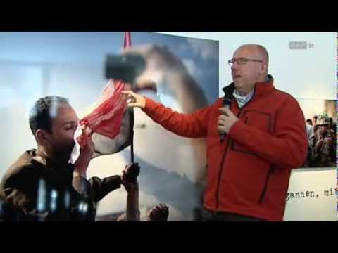 AJ Flashlight #1: Marco Longari "Tahrir Suare 2011" im Atelier Jungwirth / Steiermark Heute