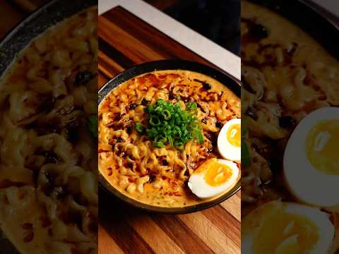 The BEST Instant Ramen EVER (Buldak ramen hack) 🍜