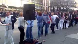 preview picture of video 'International Rueda de Casino Flash Mob - Belgrade, Serbia 29.03.2014.'