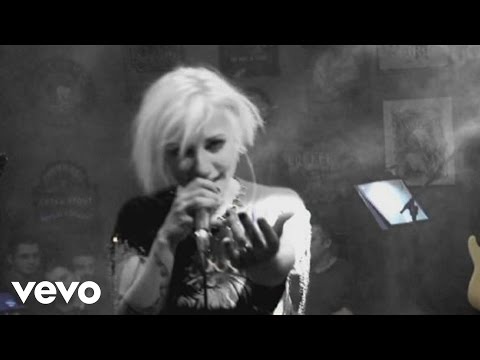 Özlem Tekin - Bana Bi'sey Olmaz