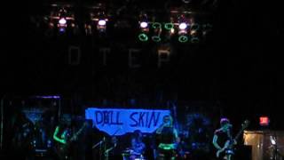 Doll Skin - So Much Nothing (live)