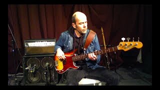 Video thumbnail for Ampeg SVT vintage alnico CTS speakers vs  Eminence Legend reïssue bass speakers by Jasper Mortier