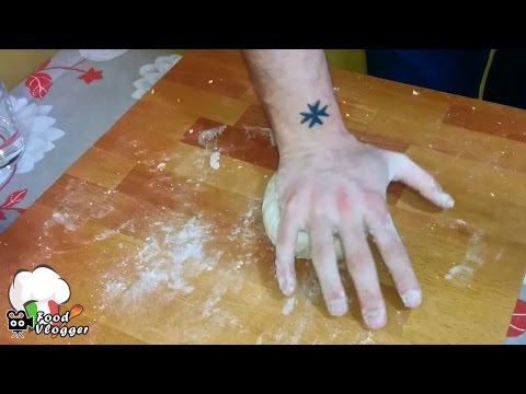 PASTA FRESCA INTEGRALE FATTA IN CASA CON ACQUA E FARINA, IMPASTO E LAVORAZIONE | FoodVlogger