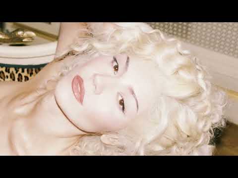 C*NTISSIMO - Marina (Gravity Jacobs Vogue Flip)