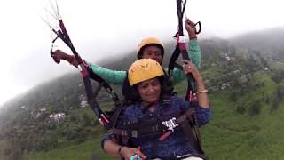 preview picture of video 'Sonal Paragliding at Bhimtal, Uttarakhand'