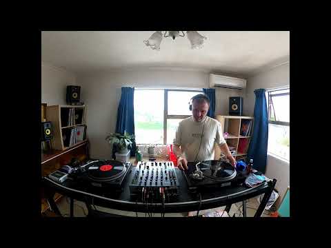 Drew30 – Groovy Underground House DJ Set ( all Vinyl )