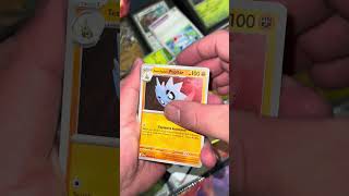 Day 140 of #365daysoftcg #destinedrivals #articuno #pokemoncards #zapdos #pokemontcg #boosterpack