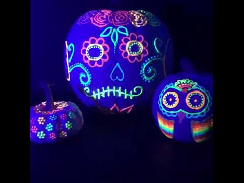 download lagu mp3 mp4 Best Glow In The Dark Paint For Pumpkins, download lagu Best Glow In The Dark Paint For Pumpkins gratis, unduh video klip Best Glow In The Dark Paint For Pumpkins