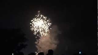 preview picture of video 'Nenmara Vallangi Fireworks 2012'