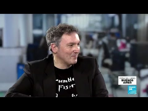 Tesis | Charlamos con el escritor Carlos Zanón