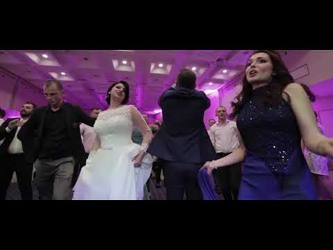 Formatia Alb si Negru - Un trandafir creste la firida mea  Machedoneasca LIVE in Iasi