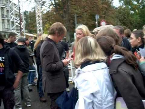 New Pop Festival - Pierre M. Krause gibt Autogramme