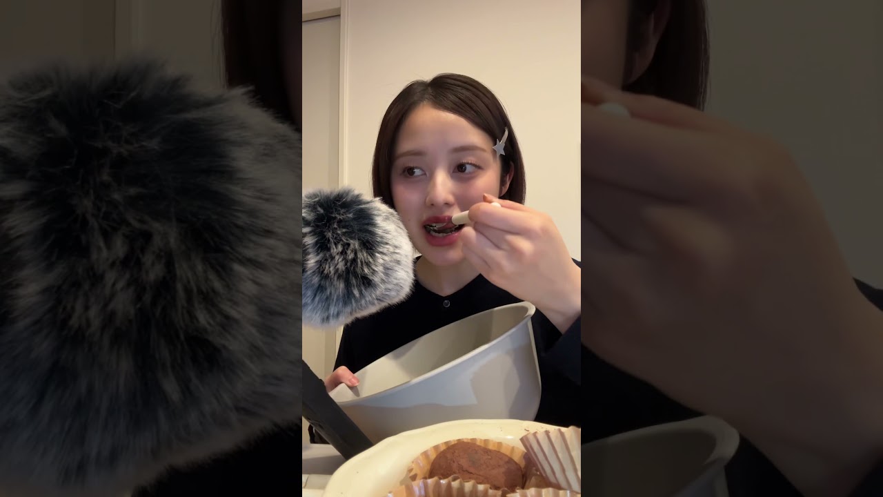 話題のドバイチョコ餅作って食べてみた🍫YouTubeで作り方紹介してるから観てね！　#ドバイチョコレート #ドバイチョコ餅 #두바이초콜렛 #두바이 #먹방 #韓国