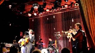 The Walkmen performing Stranded