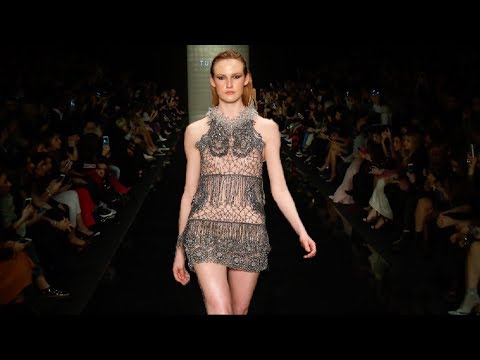 Tuvanam | Fall/Winter 2018/19 | Mercedes Benz Fashion Week Istanbul