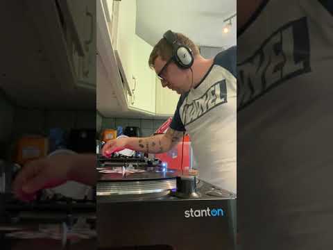 Classic Happy Hardcore 96-98 mix! In The Kitchen Style