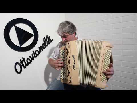 Luigi Francolini test the new Wood Jazz by Ottavianelli Accordions