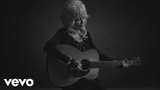 Musik-Video-Miniaturansicht zu Girl in the Movies Songtext von Dolly Parton