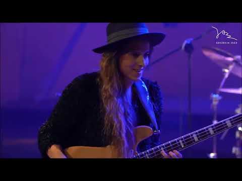 Kinga Głyk    Livestream Concert   Full HD   Sz 010 1