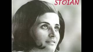 Kadr z teledysku Silence  tekst piosenki Pompilia Stoian
