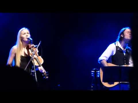 Kendel Carson and Dustin Bentall - Oh Baby Lie Down