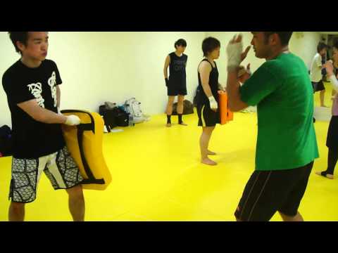 double low kick with gravity 　重力で遊ぼう　ローキック連打編