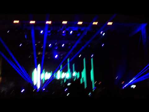 Gotye ft. Kimbra vs Avicii - Levels That I Used To Know (David Guetta @ Solar Summer Festival 2012)