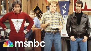 Henry Winkler Recalls Robin Williams' 'Happy Days' Debut | Rachel Maddow | MSNBC