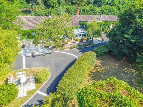 Propriété à vendre à Angoulême, Charente - 485 000 € - photo n°3