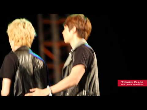 [Fancam]110804 touchy 2Min @ w0rld p3rcu$s1on F3st