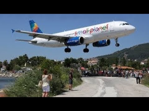 Spectacular LOW Landings at Skiathos European St. Maarten -2017