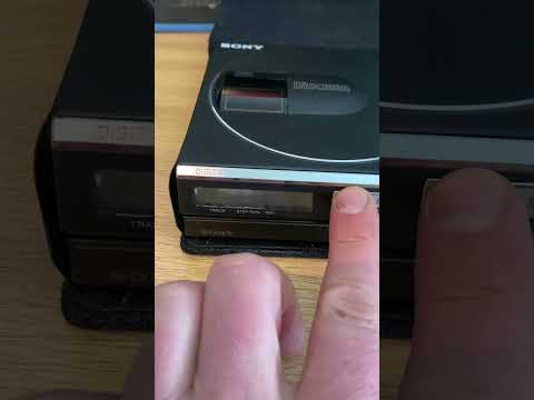 Sony D-50 & EBP-380 Mid 80s - Mint image 11