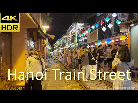 4K HDR | Hanoi Train Street Walking Tour By Night | Vietnam 2023 - Binaural Audio & Captions