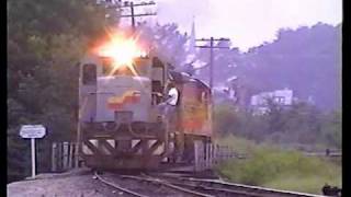 preview picture of video 'CSX local power at Spartanburg, SC. (1988)'