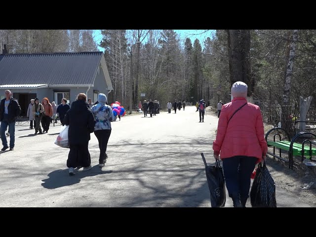 Православные верующие отмечают Радоницу