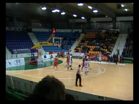 Liga Adecco Plata Grupo I J12: Grupo Iruña Navarra 74-76 CB Promobys Tijola