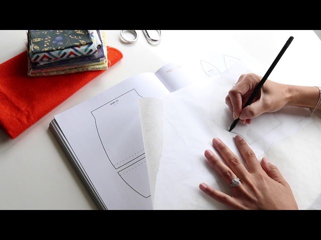 Vídeo relacionado con Handmade Animal Dolls: 20 Simple Sewing Patterns for Stylish Toys