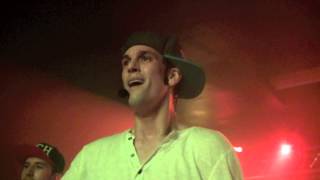 Aaron Carter Performs Leave It Up To Me In Jacksonville, FL