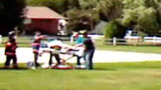 preview picture of video 'MUFD R7, E7, 701, 702 Two Patients Flown from Crash'