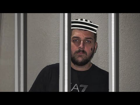, title : 'Junior - Visznek a váci börtönbe (Official Music Video)'