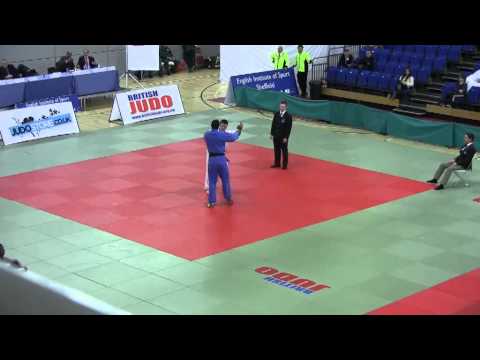 Philip Awiti-Alcaraz battles Ben Fletcher at the 2013 British Championships