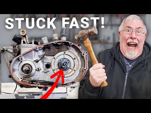 Nightmare T140 Clutch Removal On My Barn Find Triumph Bonneville Rebuild | 19