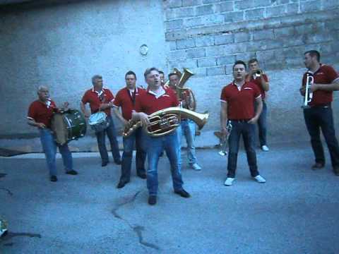 Skandal Band-čestitari Dolazak