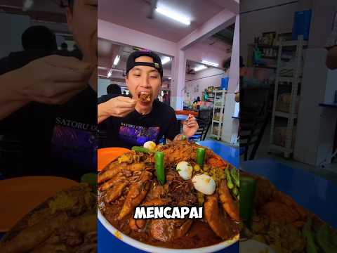 Crazy!!! Mukbang nasi kandar on a large tray 🤯 Cr: Zermatt Neo