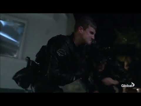 SWAT Street Is Lookin For The Victim In The House But Then He Caught In A Fight Around The House