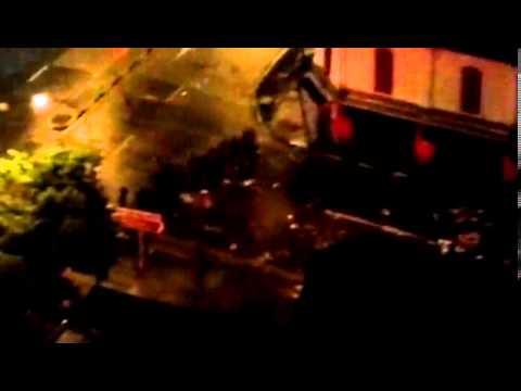 Angry Mob @ Little India   Part 4   Riot police in action!