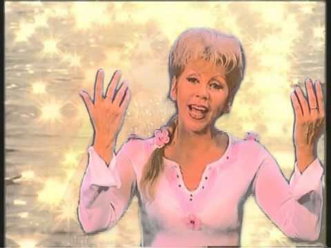 Csongrádi Kata: ( E ) NAPHIMNUSZ Klip