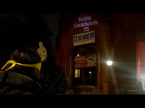 Montagsdemo Gethsemanekirche mit Strahlenkanone und Weihnachtsliedern, 12.12.2022